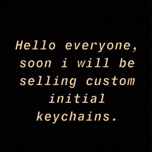 Initial keychains with glitter encapsulated.